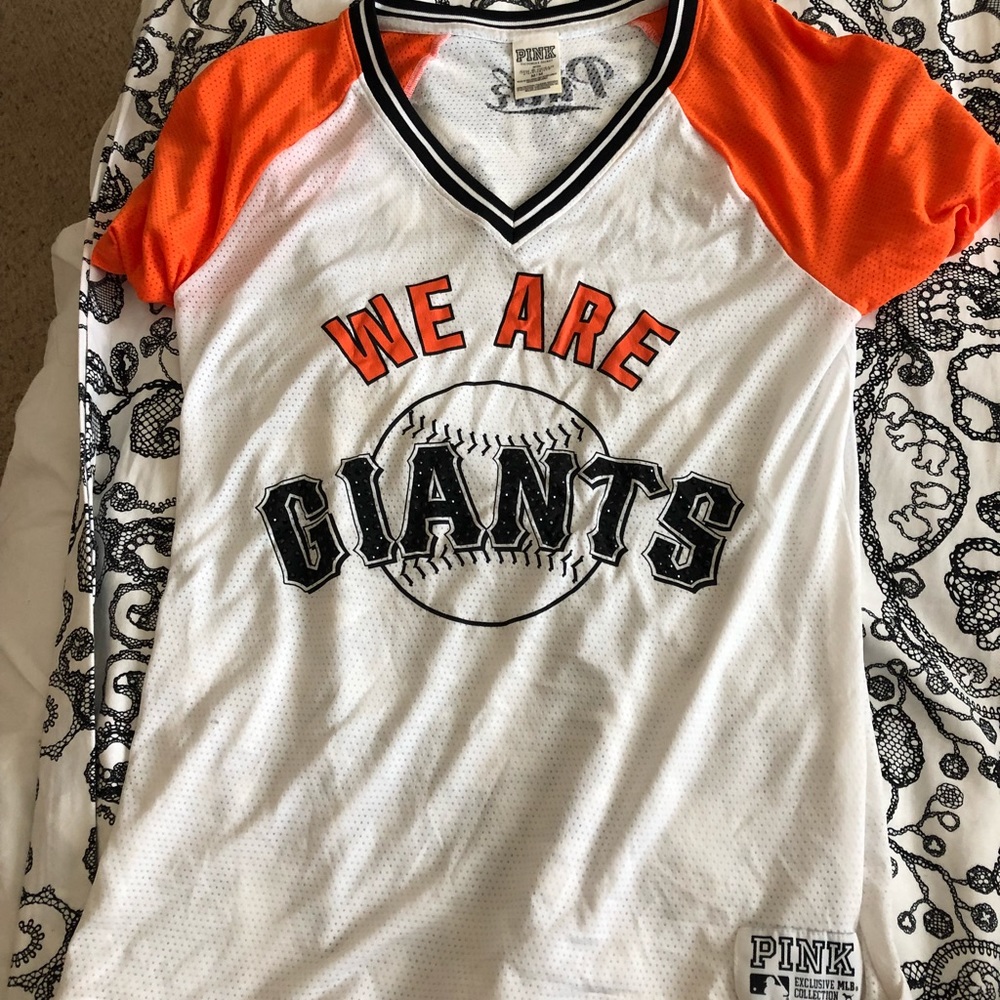 Giants women’s jersey